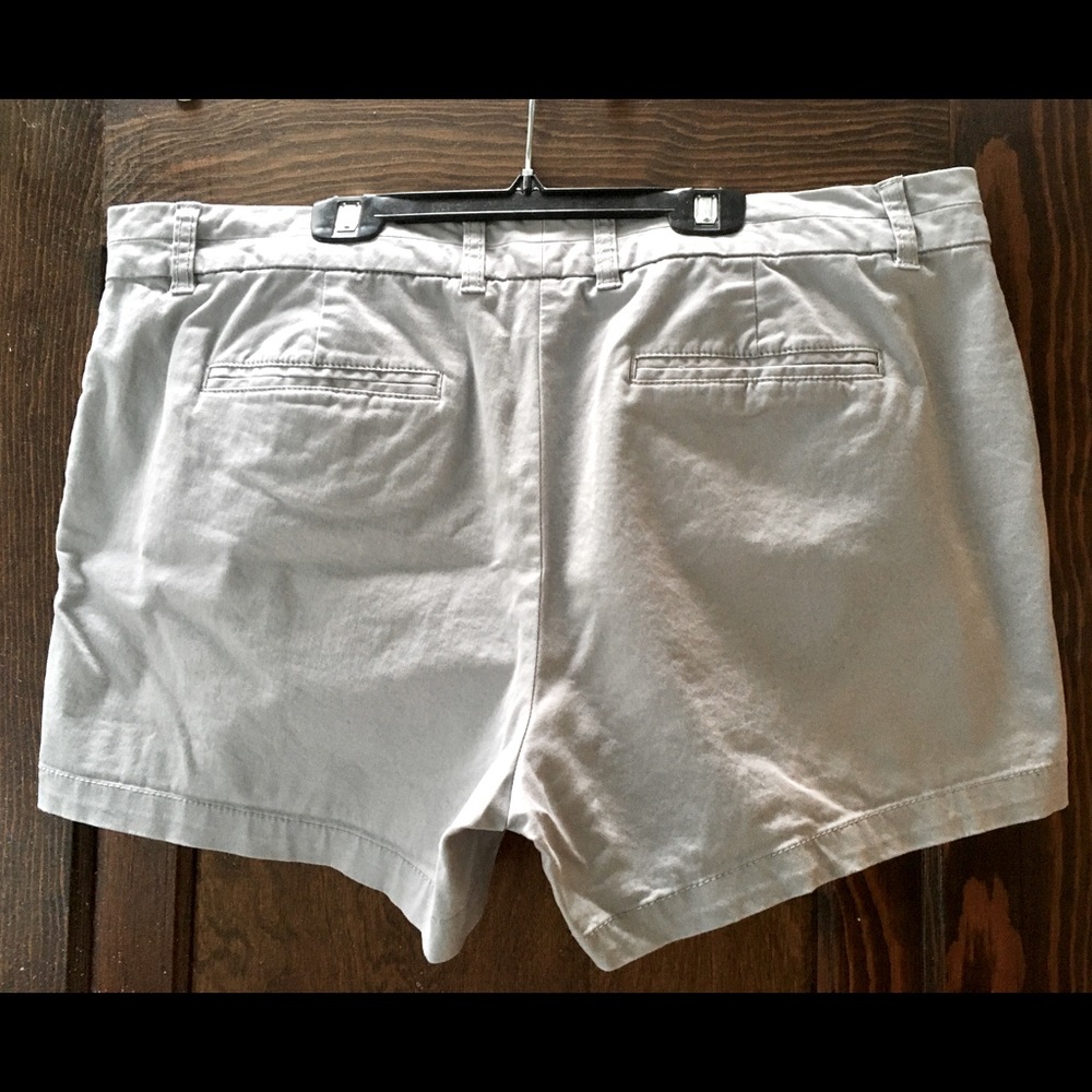 George Shorts - Picture 2 of 3